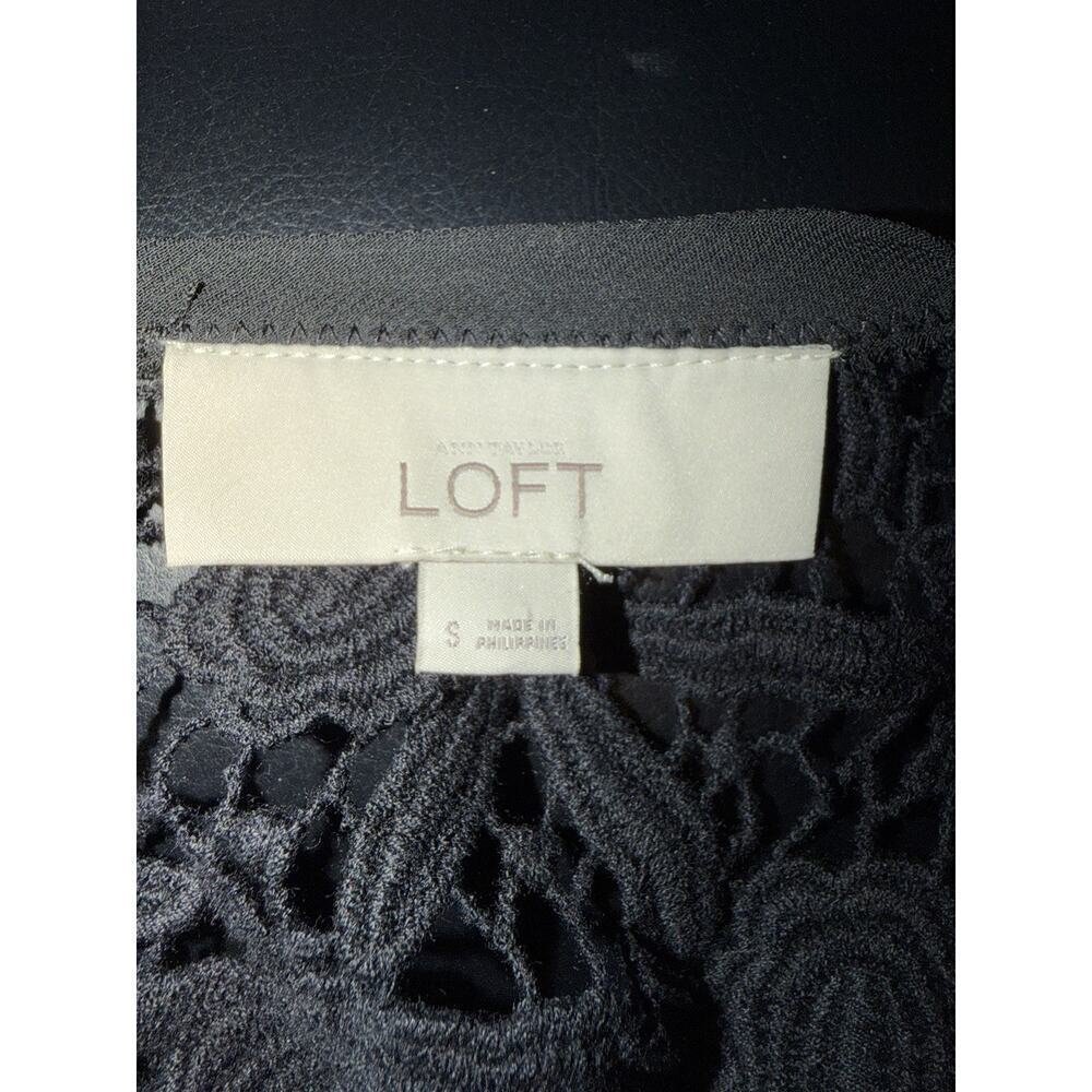 LOFT Black Paisley Lace Short Sleeve Blouse – Size Small - Picture 4 of 11